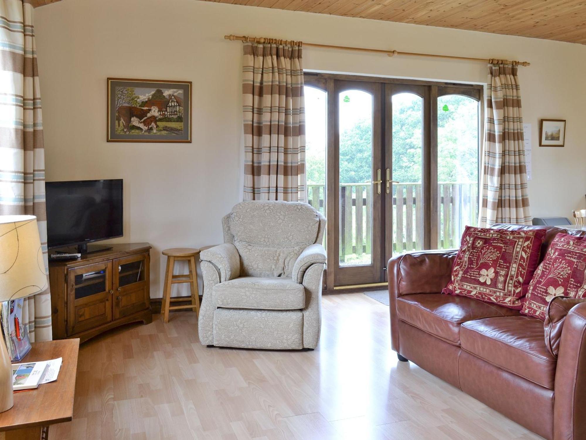 Woodside Lodge - Hw7520 Penybont Екстер'єр фото